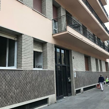 Accogliente Bilocale Διαμέρισμα Μιλάνο Εξωτερικό φωτογραφία